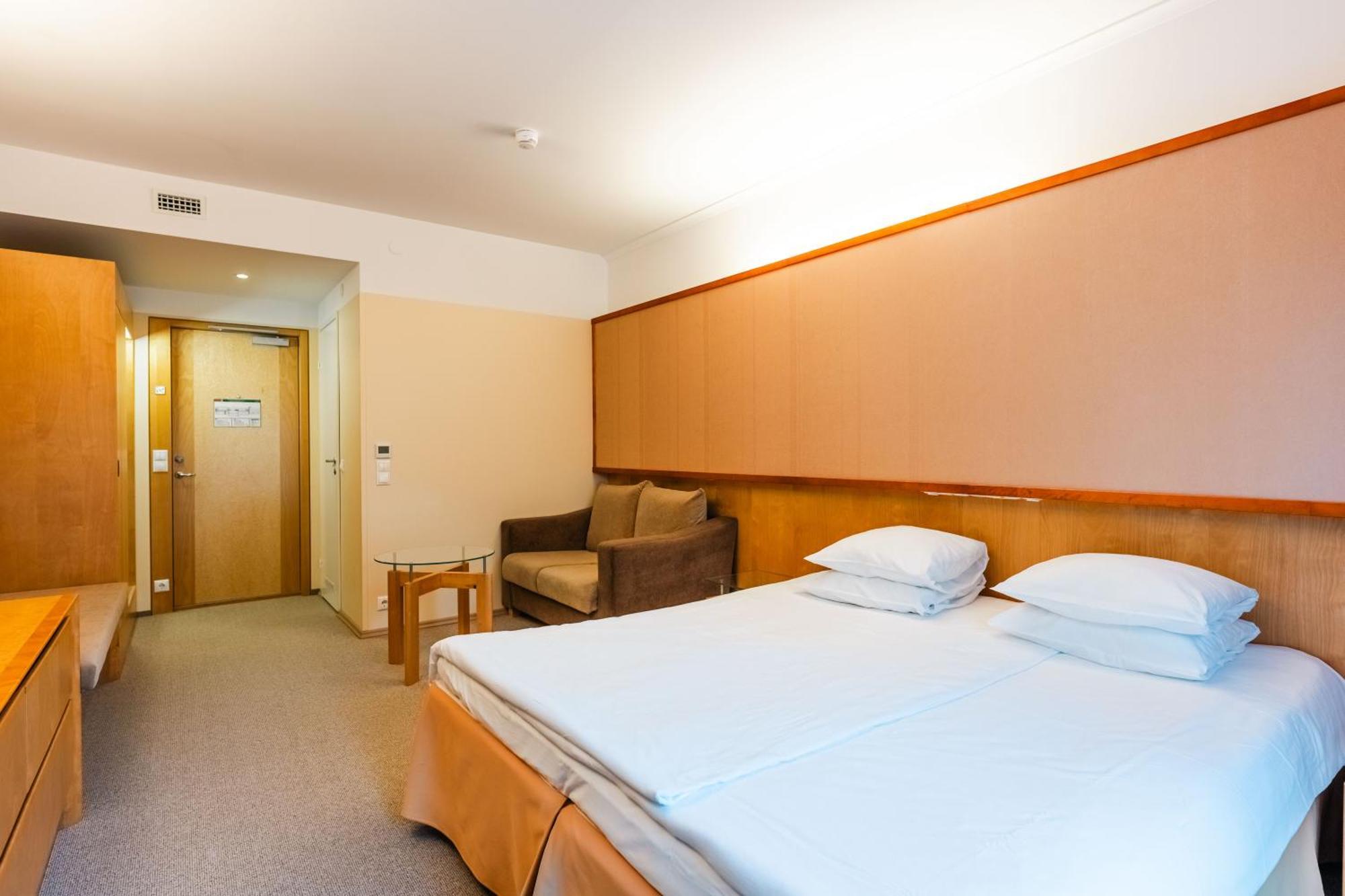 Saaremaa Rannahotell ' Beach Hotel 만디알라 외부 사진
